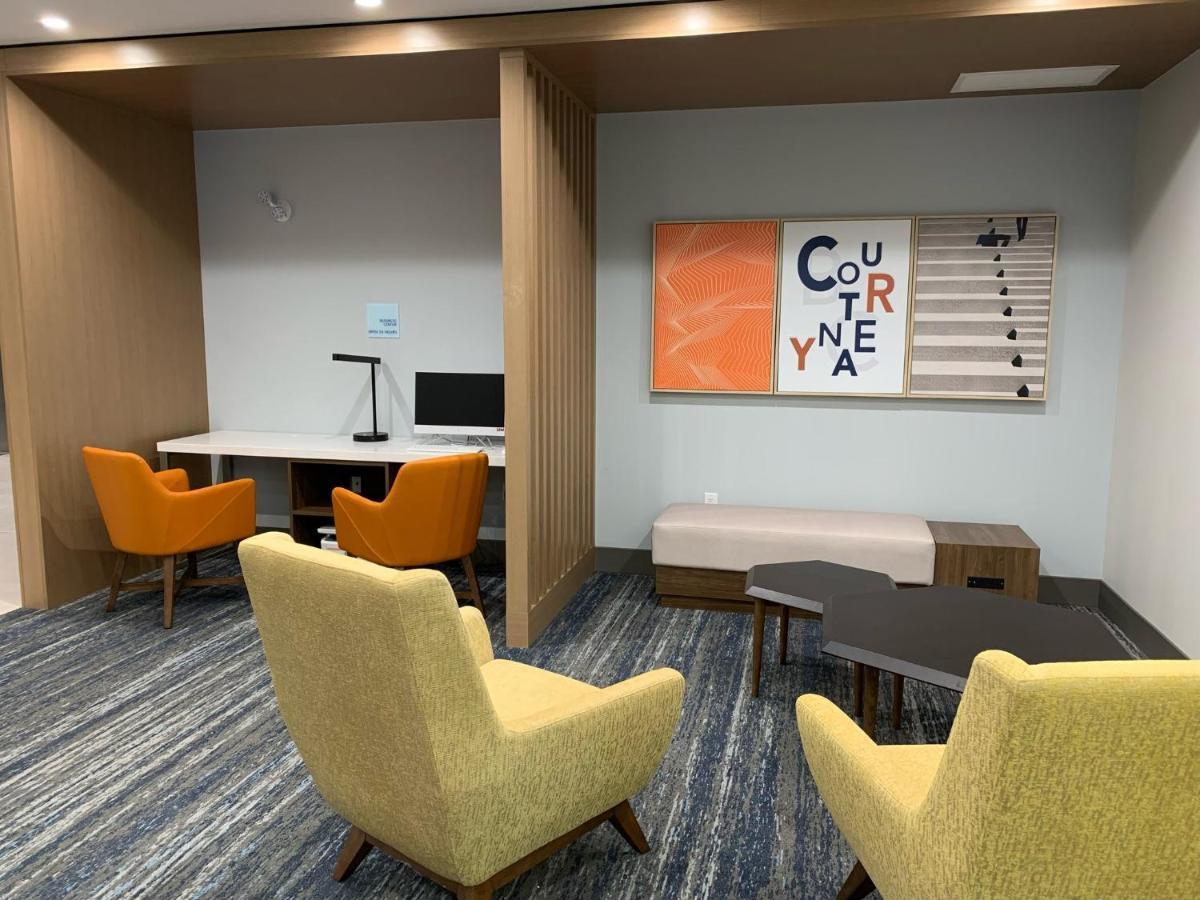Holiday Inn Express & Suites - Courtenay - Comox By Ihg Eksteriør billede