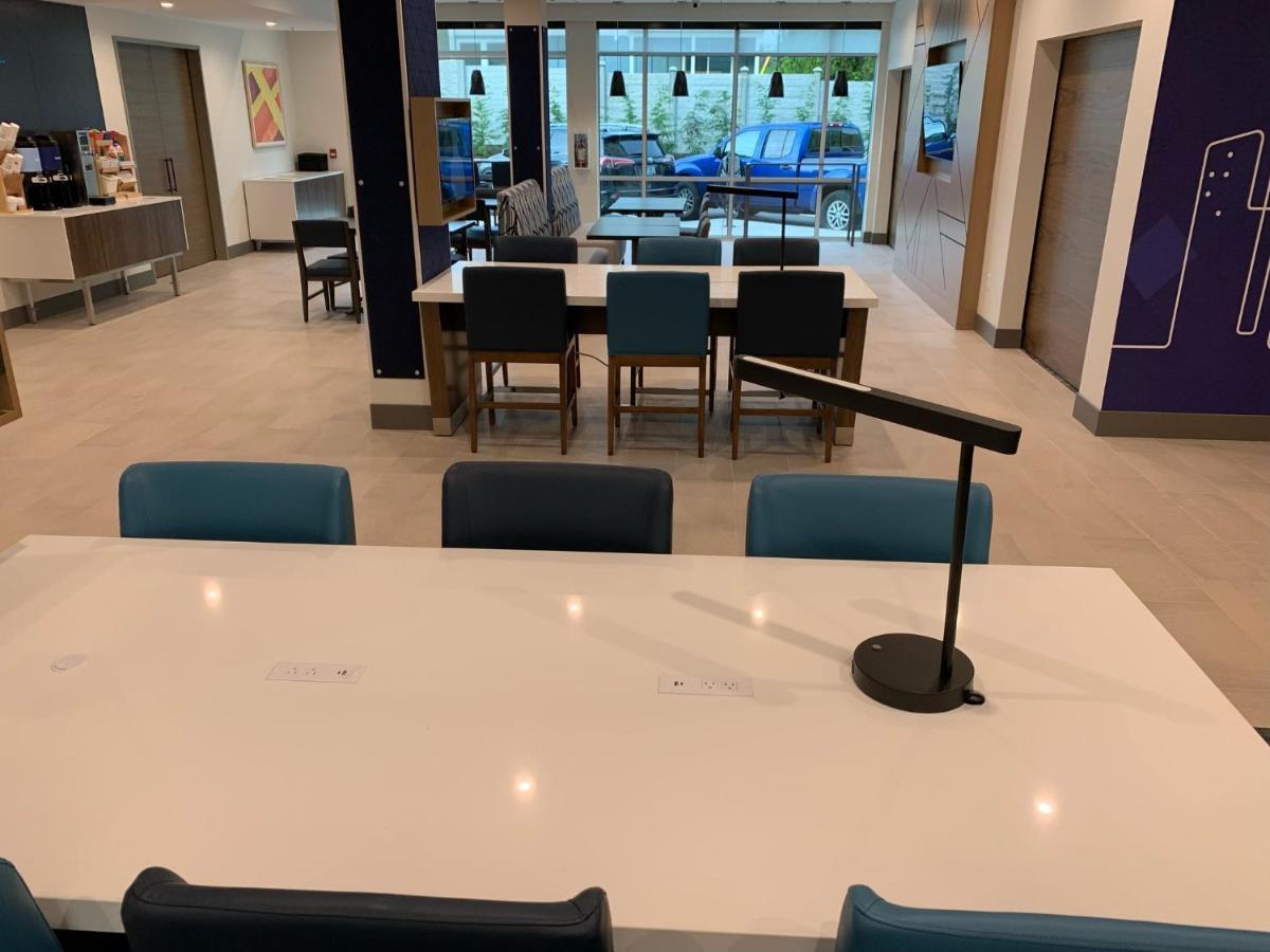 Holiday Inn Express & Suites - Courtenay - Comox By Ihg Eksteriør billede
