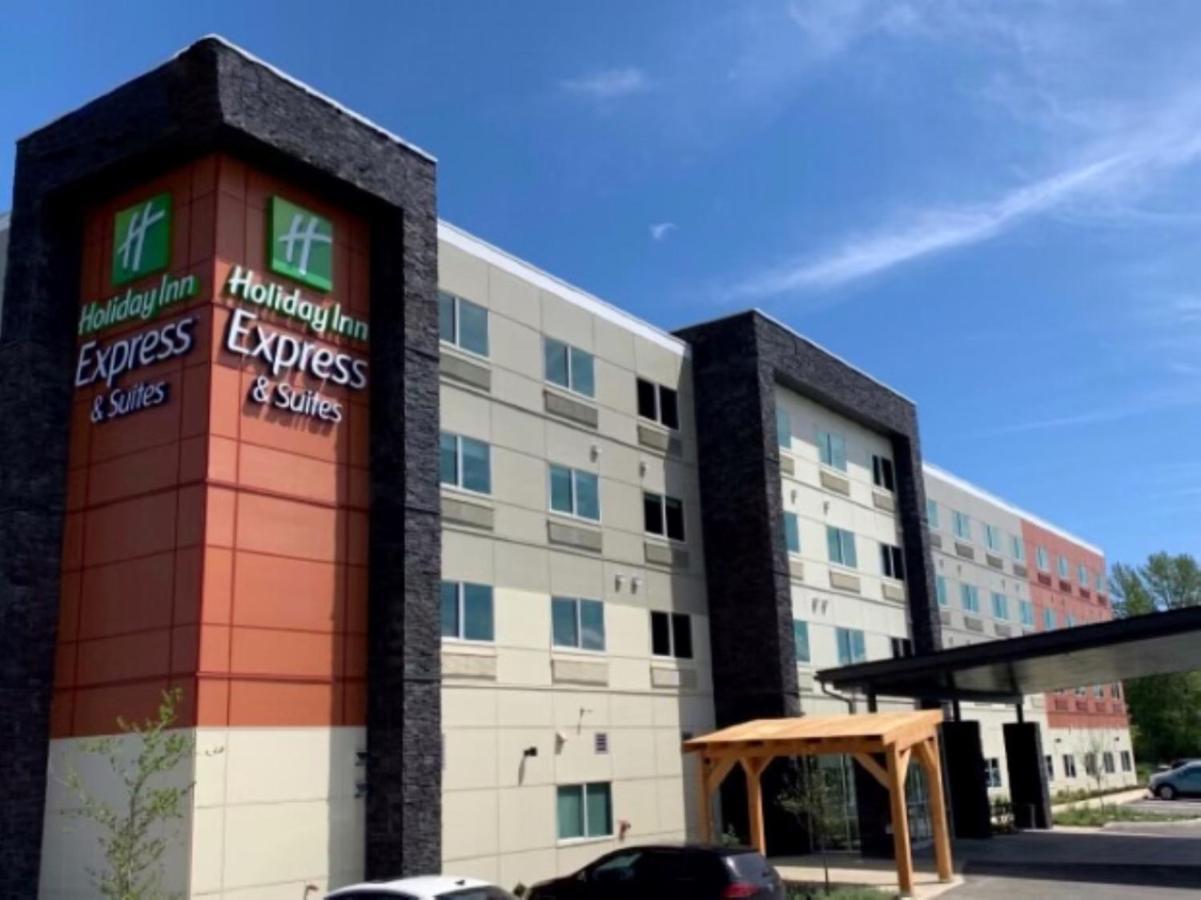 Holiday Inn Express & Suites - Courtenay - Comox By Ihg Eksteriør billede